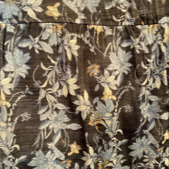 NWT Skye’s The Limit 1X blue floral tunic blouse Working Buttons ruffled bottom - Picture 10 of 13